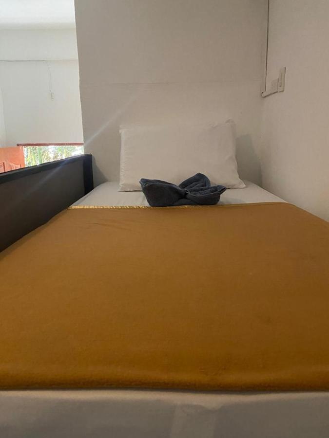 Lexias Hostel And Workspace - Siargao Catangnan Esterno foto